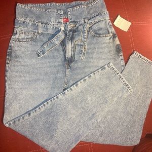 Women’s vintage guess jeans